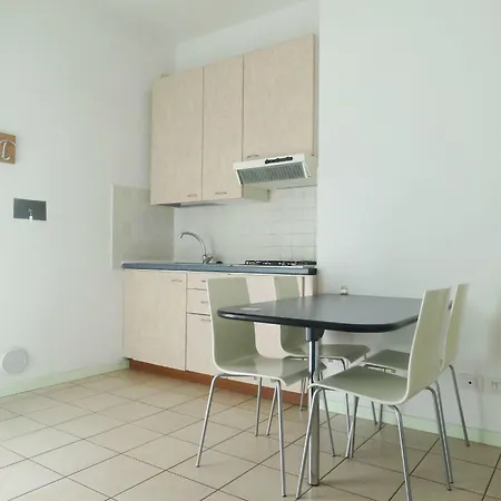 Lugano מלון דירות